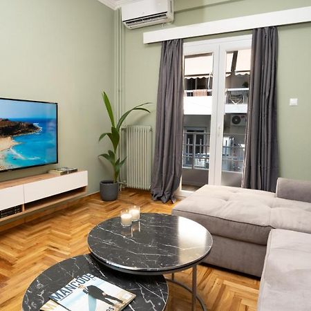 City Center Apt. On A Traffic Free Street Atenas Exterior foto