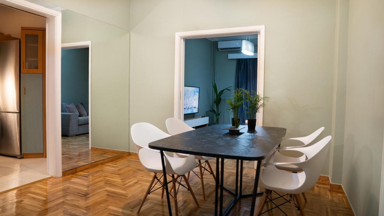 City Center Apt. On A Traffic Free Street Atenas Exterior foto